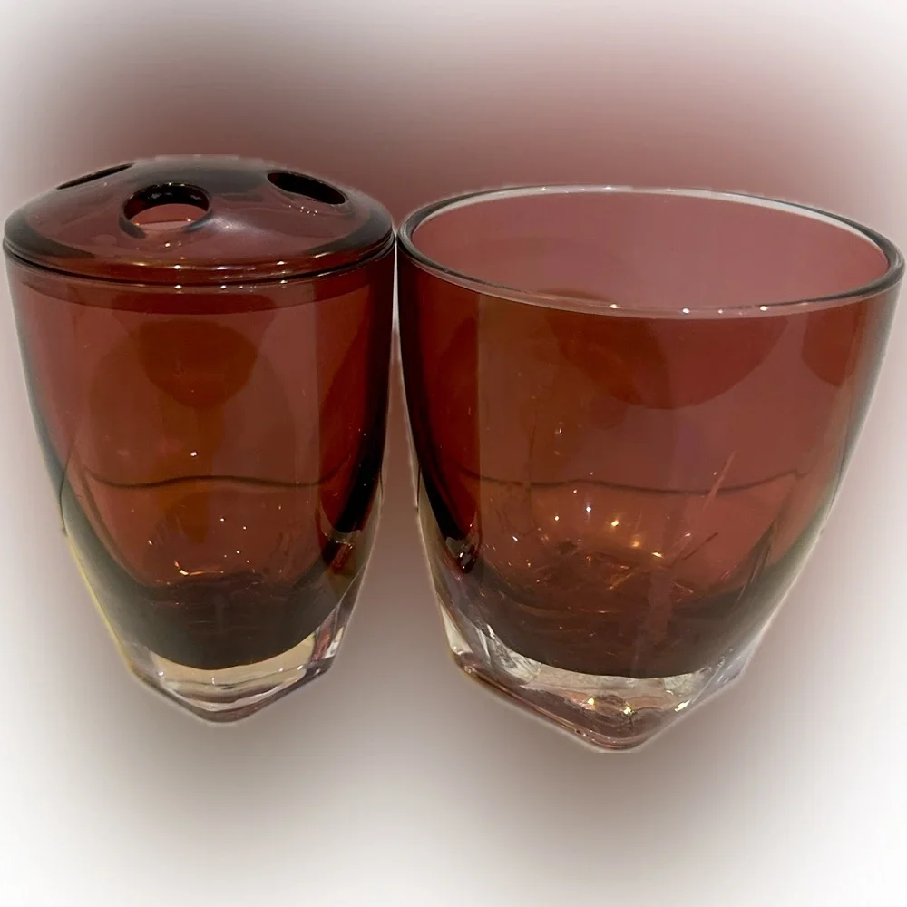 VTG CRANBERRY PURPLE ACRYLIC APOTHECARY TOOTHBRUSH HOLDER TUMBLER SET FLAWED 4”